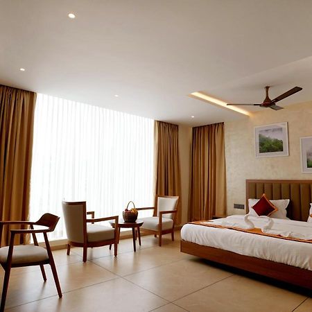 Bluemist Resorts 阿西拉帕利 外观 照片