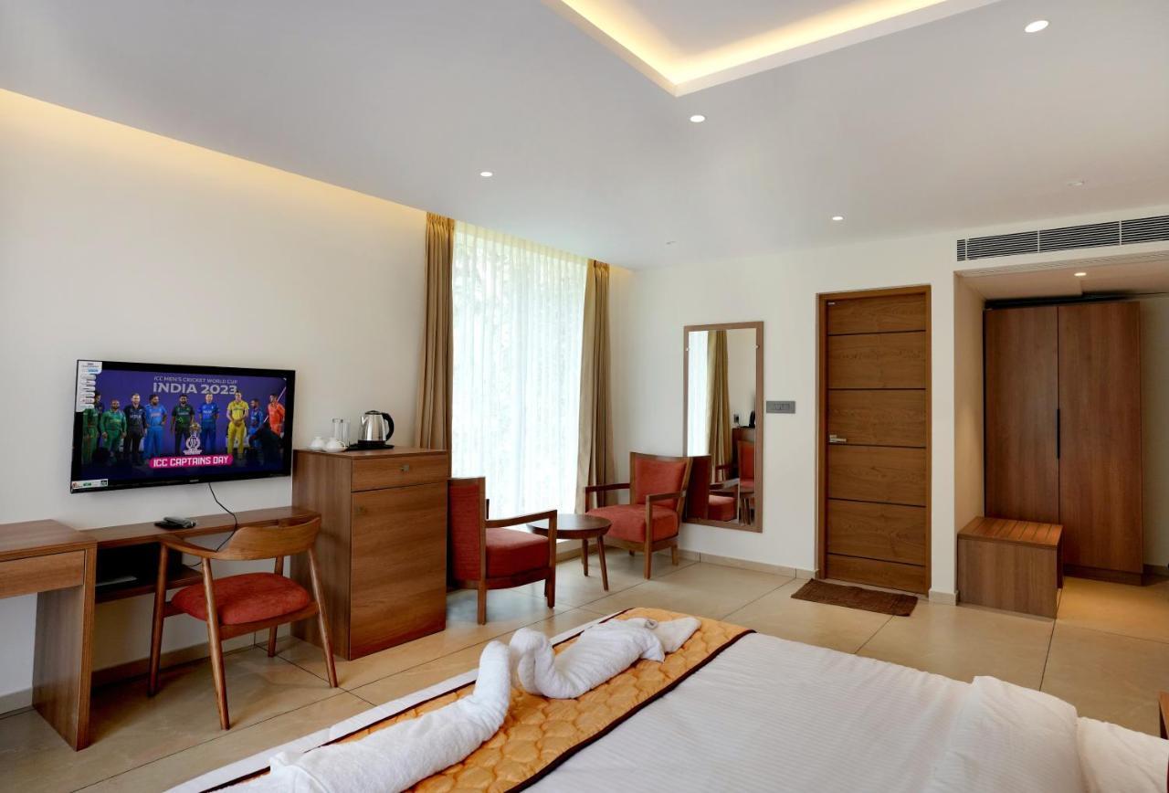 Bluemist Resorts 阿西拉帕利 外观 照片