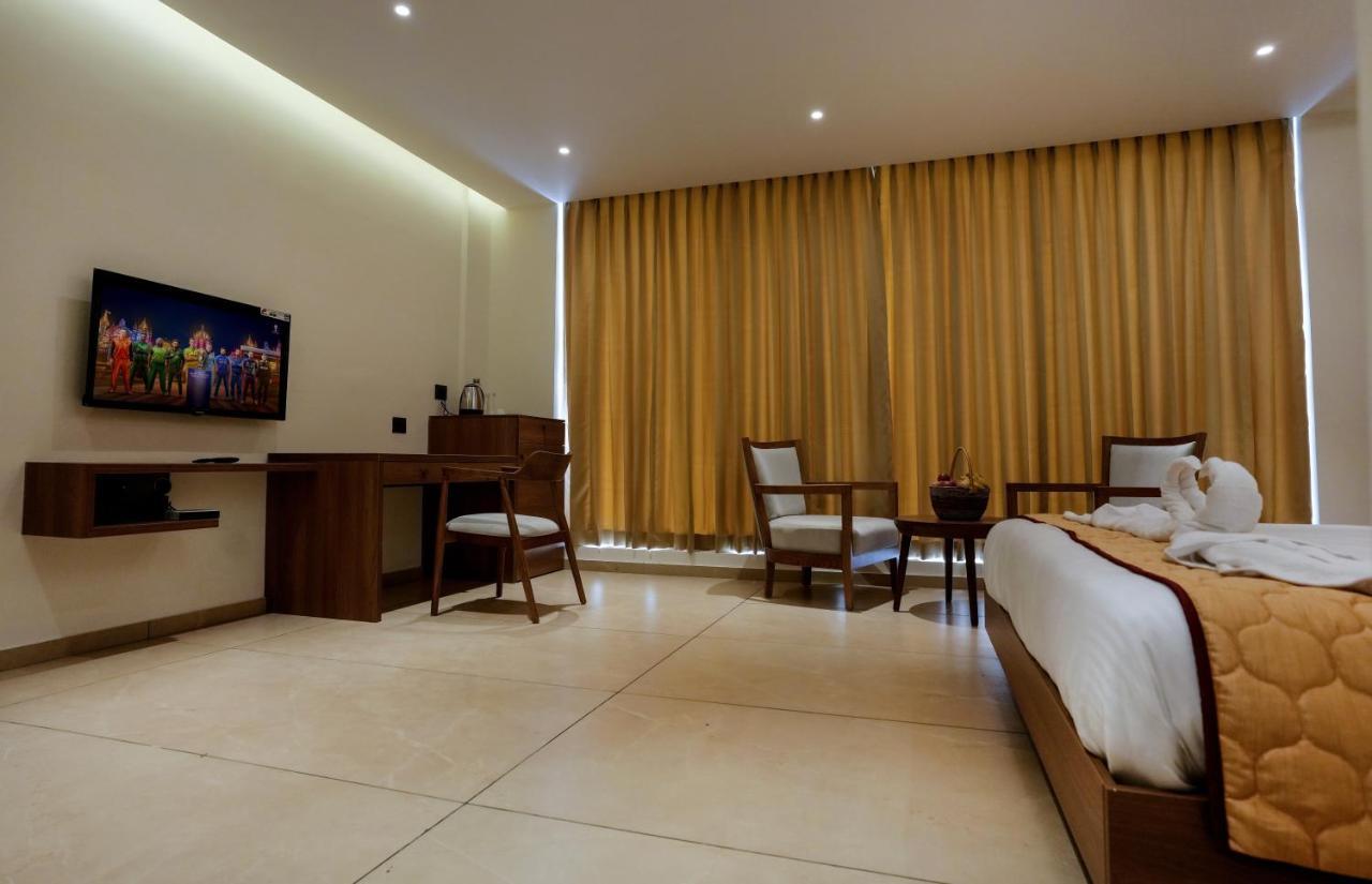 Bluemist Resorts 阿西拉帕利 外观 照片